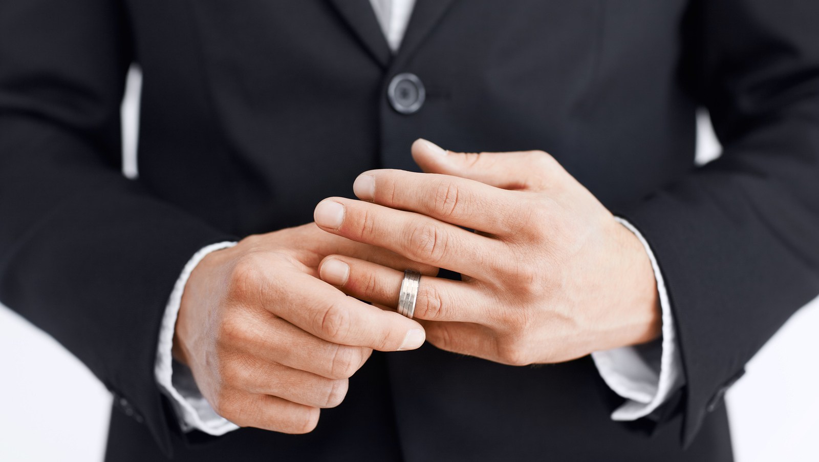 Кольцо носят при разводе